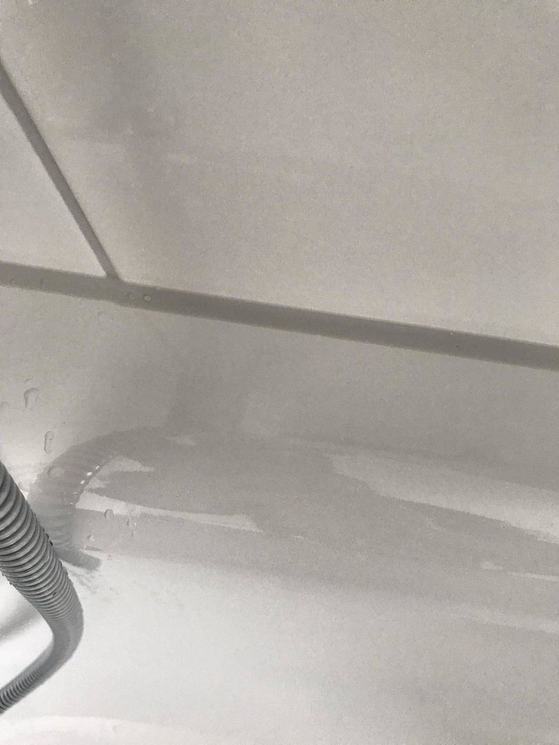 Die Badewanne nach der Reparatur